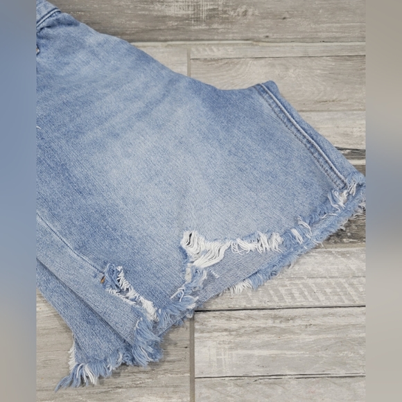 Free People "We the Free" Distressed High-Rise Denim Shorts - Picture 7 of 16